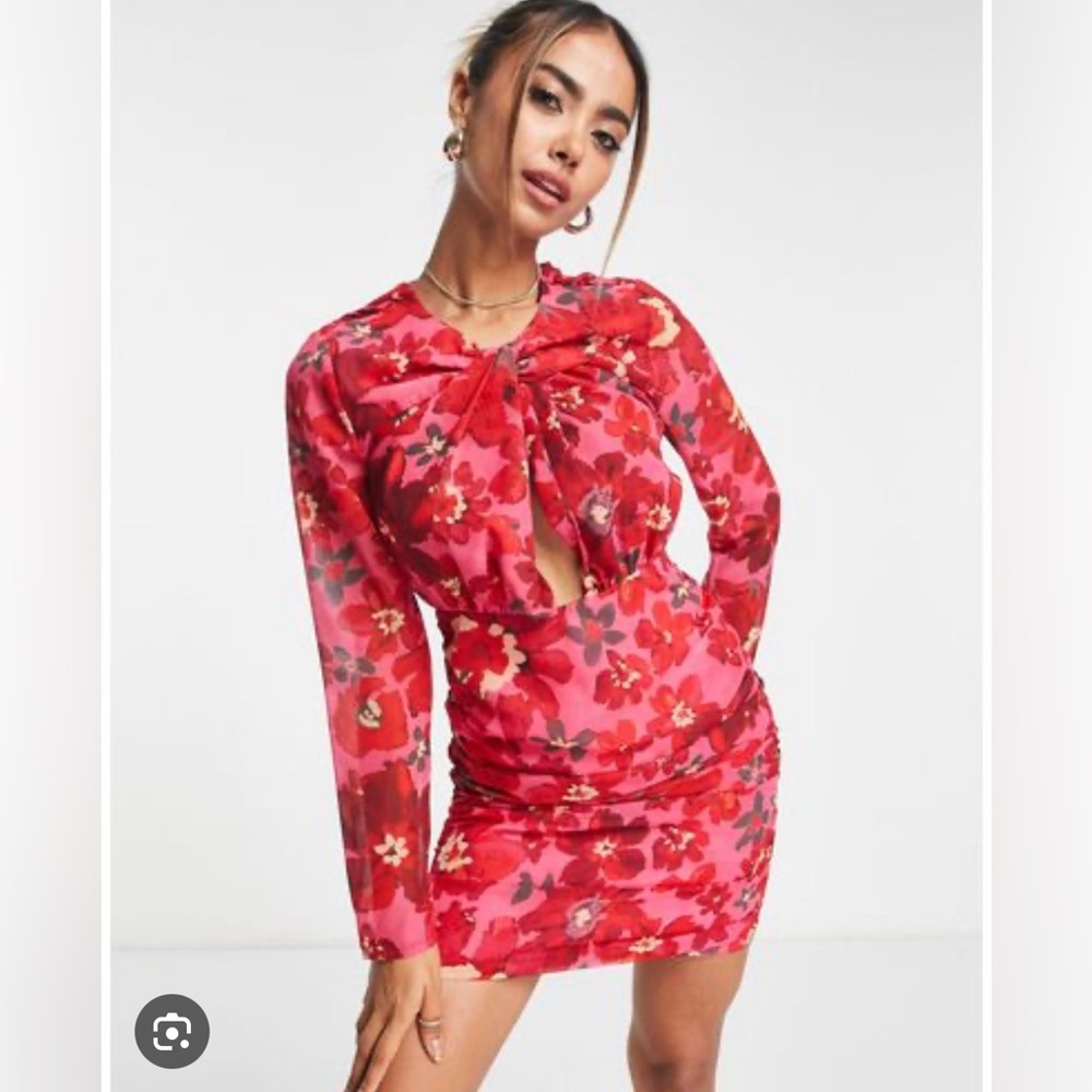 BRAND NEW - NWT - Hope & Ivy Twist Front Red Floral Mini Dress